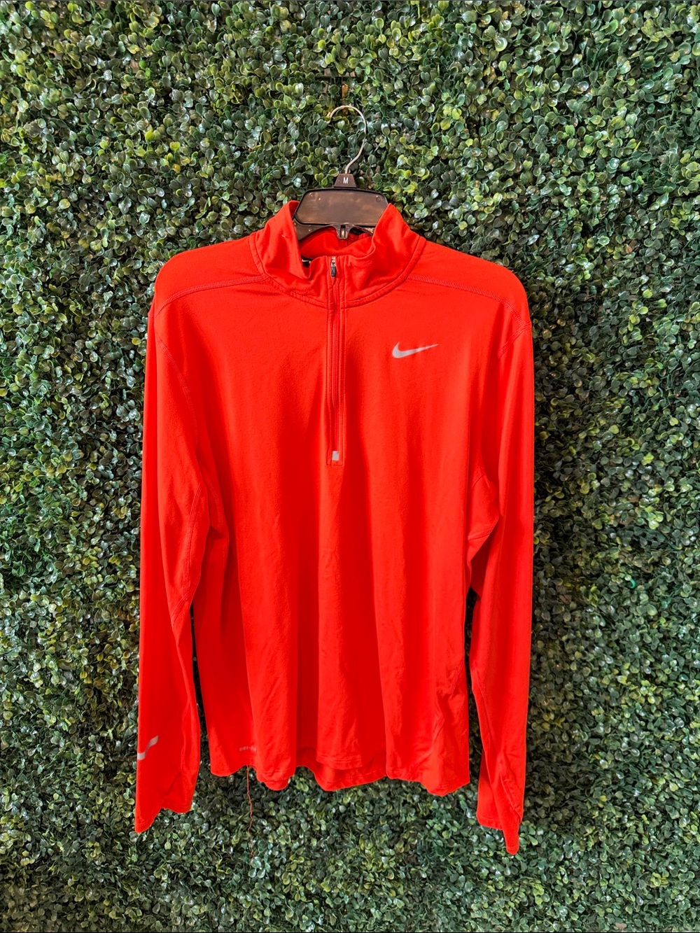 Nike Men’s dri-fit Long-Sleeve quarter zip